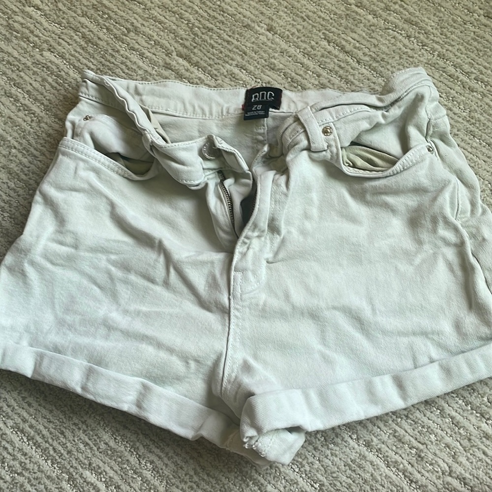 ubran outfitters jean shorts
